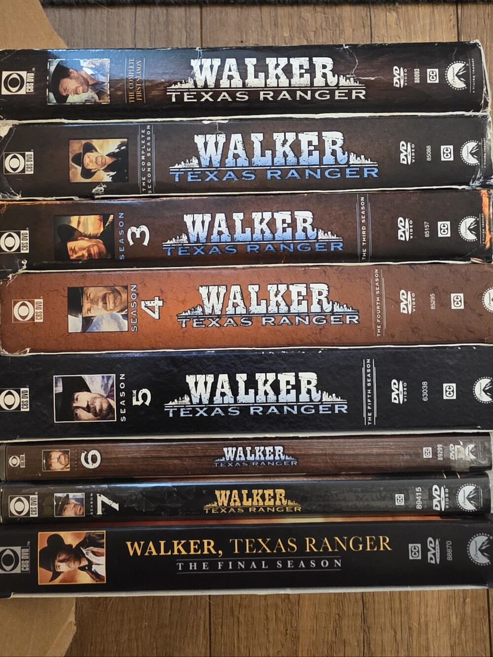 Texas Ranger DVD Box Set - Multi-Season Collection (Black/Brown)